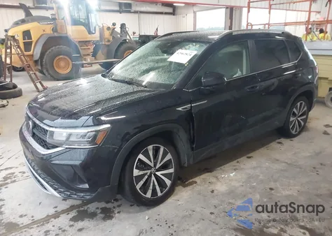 2023 Volkswagen Taos 1.5T Se из США, поврежденный, VIN 3VVSX7B24PM380559